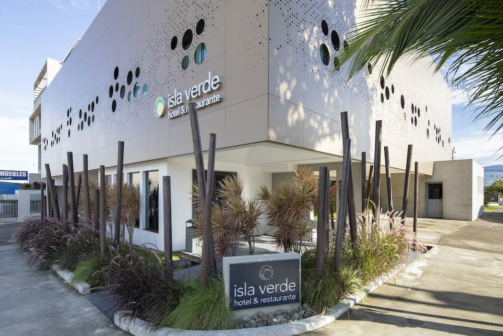 Фото Isla Verde Hotel