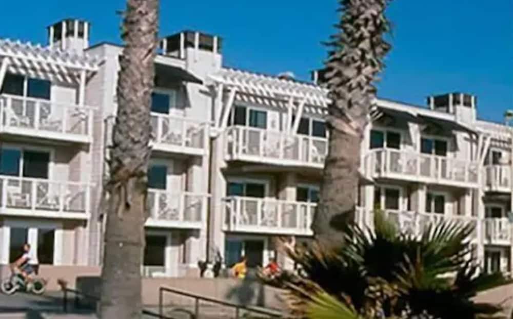 Фото Beach House Hotel at Hermosa Beach