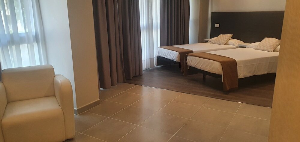 Фото Hostal Aslyp 114