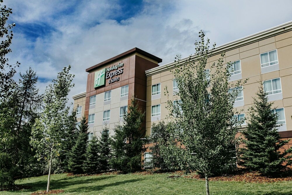 Фото Holiday Inn Express & Suites Spruce Grove - Stony Plain, an Ihg Hotel