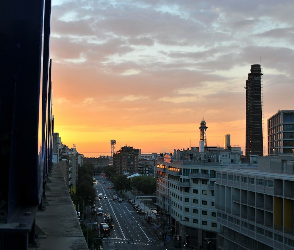 Фото Hotel Barcelona Universal