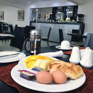 Гостиница New Brookfields Hotel