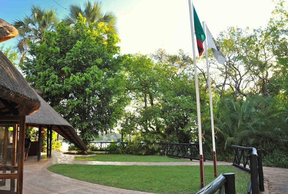 Фото Victoria Falls Waterfront