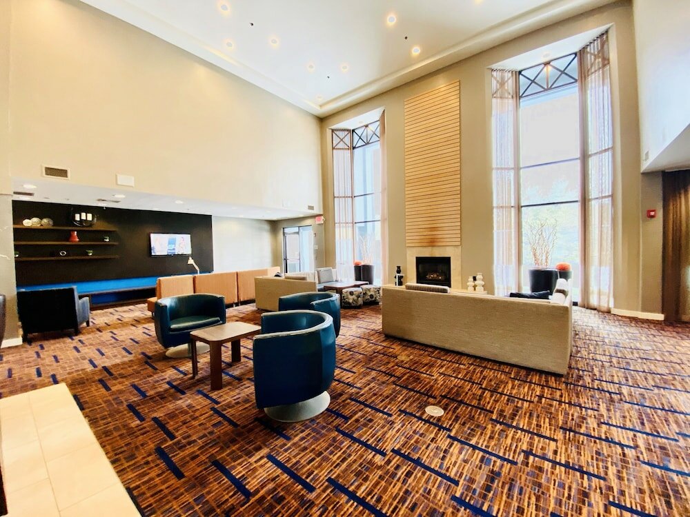 Фото Courtyard by Marriott Raynham