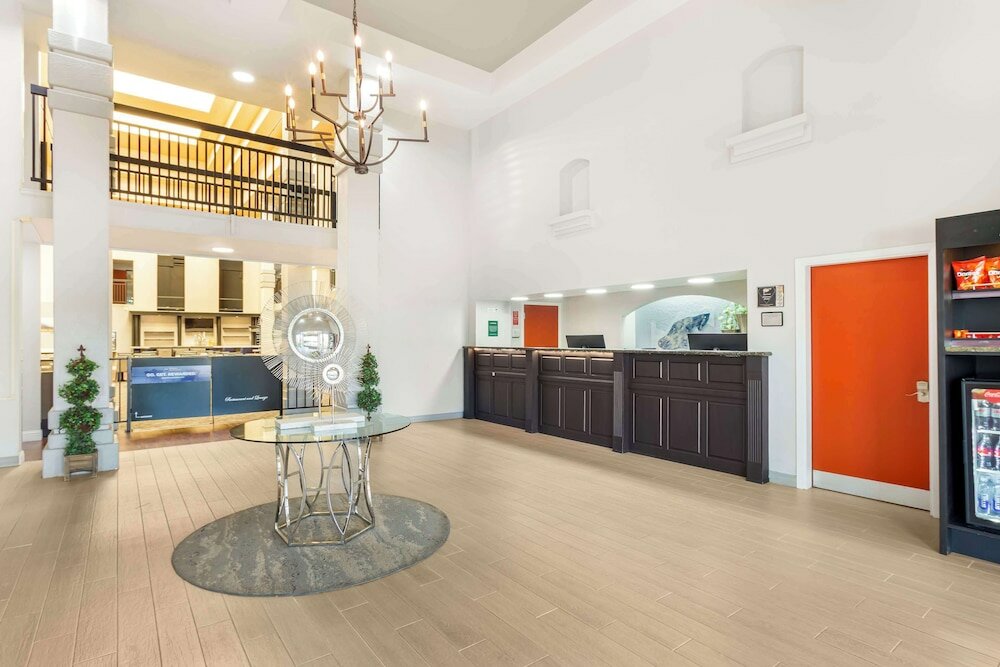 Фото Best Western Plus Villa Del Lago Inn