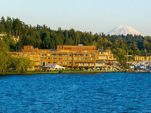 Гостиница Woodmark Hotel and Still SPA в Белвью