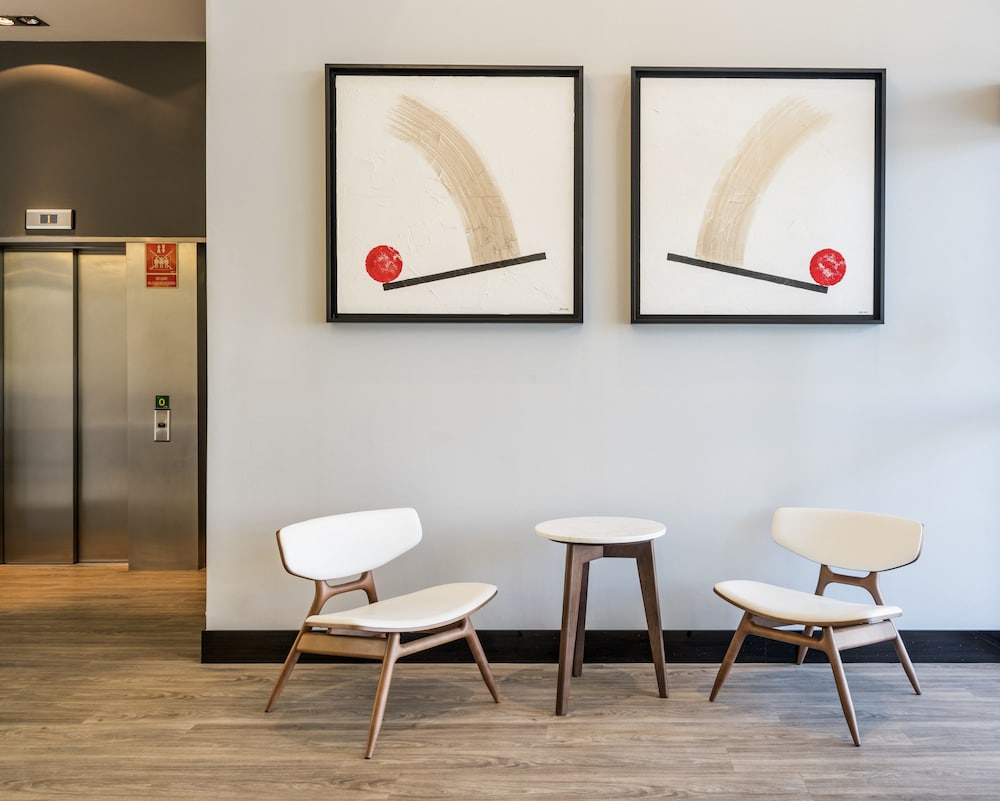 Фото Hotel Ilunion Valencia 3