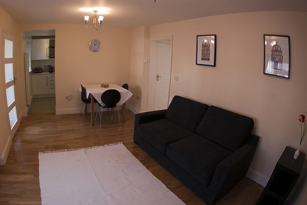 Фото Brentwood Guest House Hotel