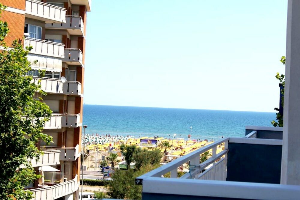 Фото Hotel Diamond