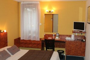 MetrHotel Basso Cambo (Occitanie, Haute-Garonne, Arrondissement de Toulouse, Toulouse, Chemin de Basso Cambo), hotel