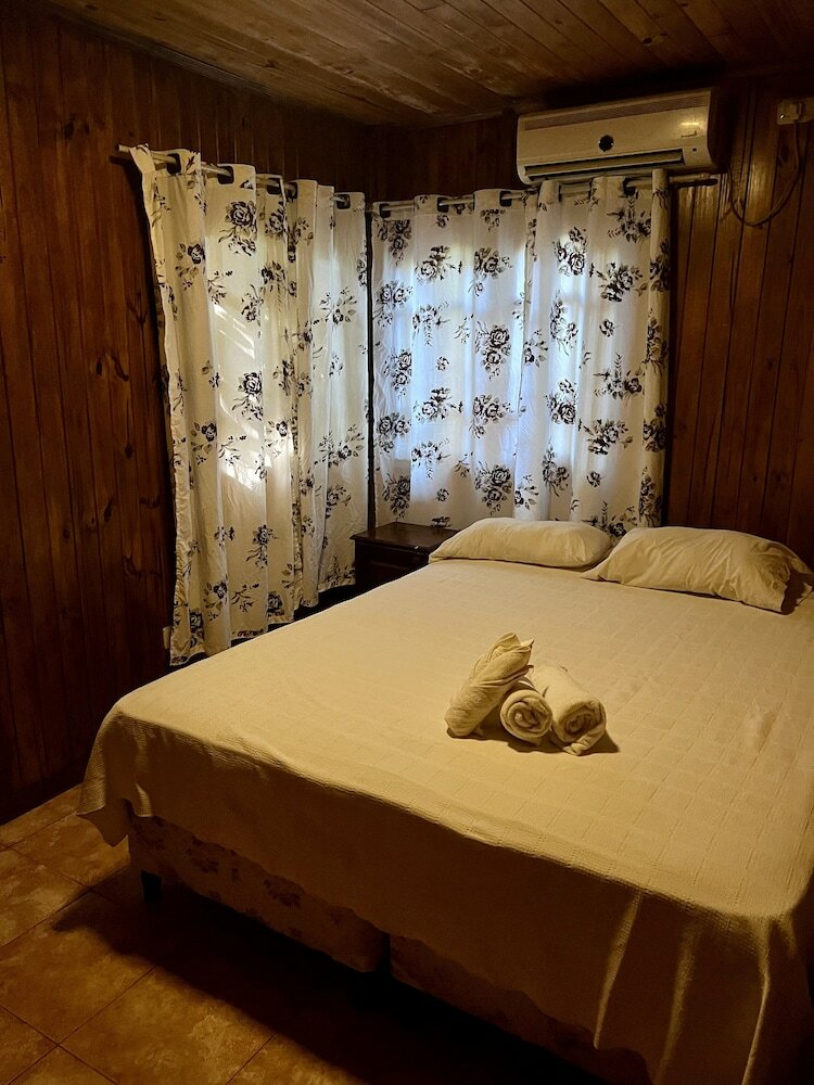 Фото Rainforest Hotel & Cabañas