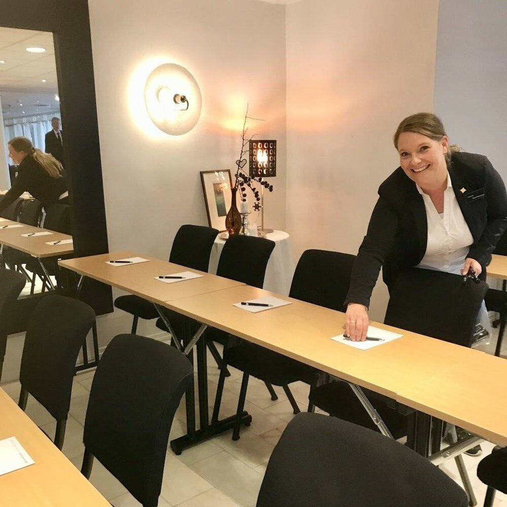 Фото Reenskaug Hotel