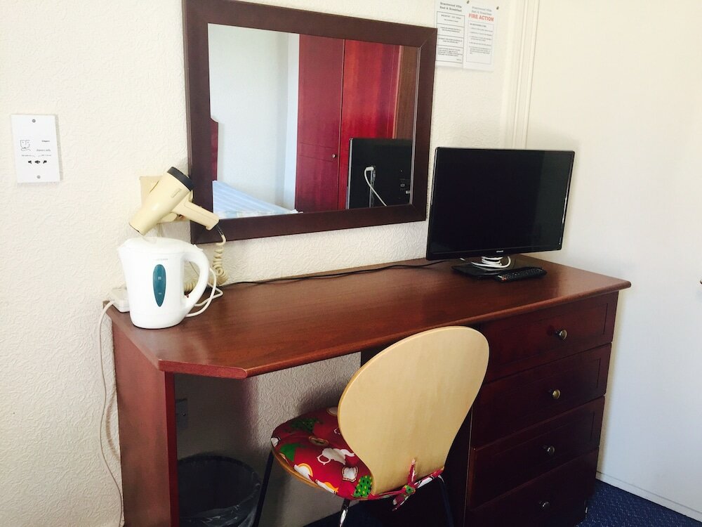 Фото Brentwood Villa Bed and Breakfast