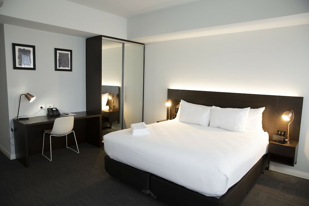 Фото The Gerald Apartment Hotel