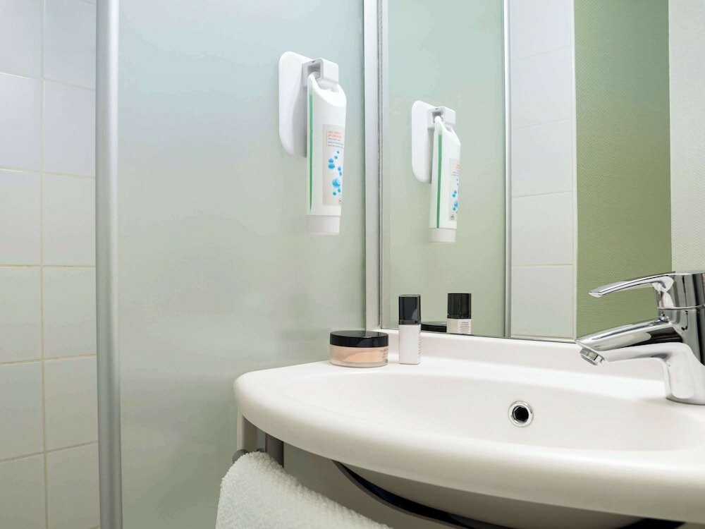 Фото 108360028294