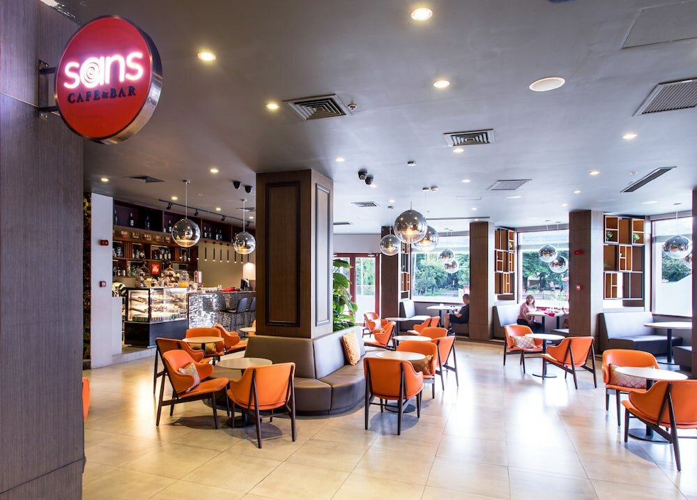 Фото The Marison Hotel