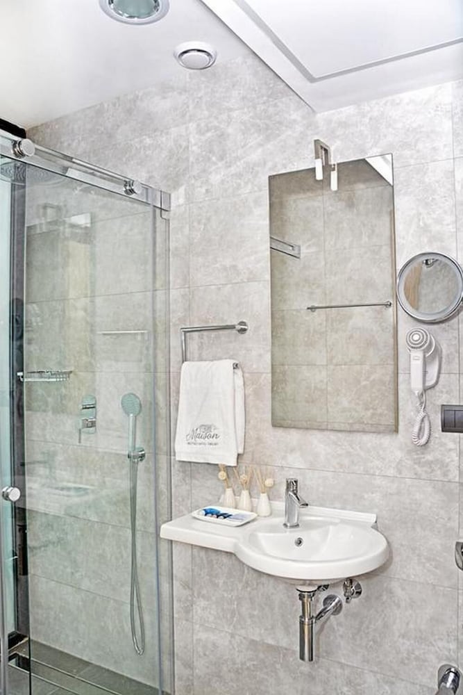 Фото Maison Boutique Hotel