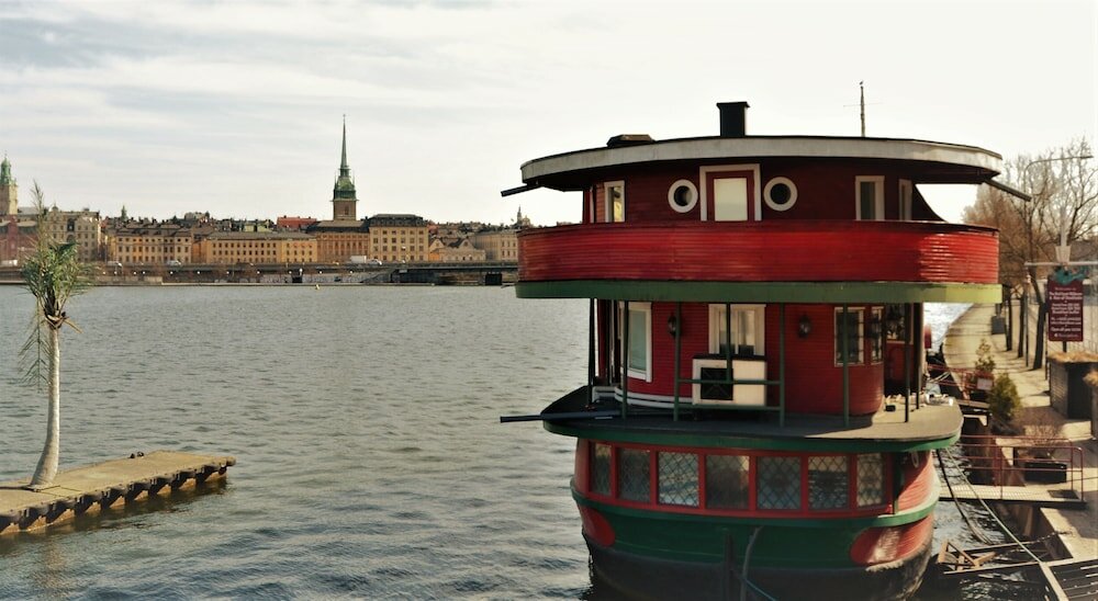 Фото The Red Boat