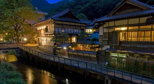 Гостиница Aizu Higashiyama Onsen Tsuki No Akari в Префектуре Фукусима