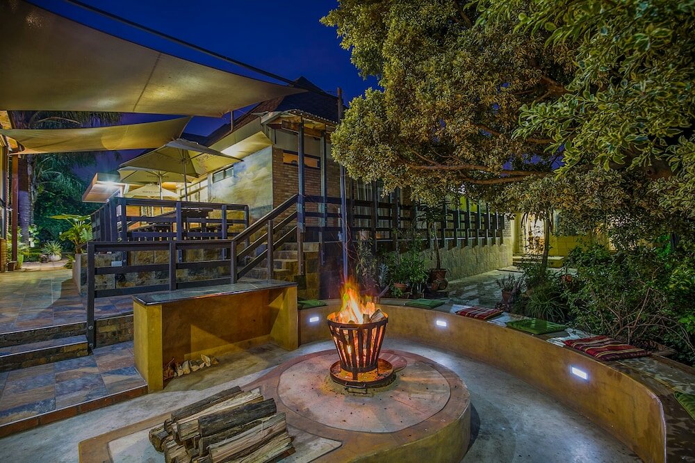 Фото Sunrock Guesthouse