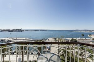 отель Seaview Luxury Retreat