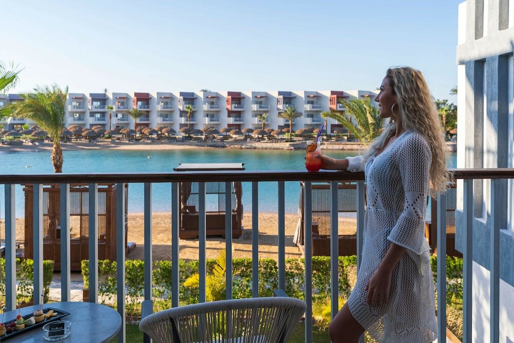 Фото Sunrise Crystal Bay Resort