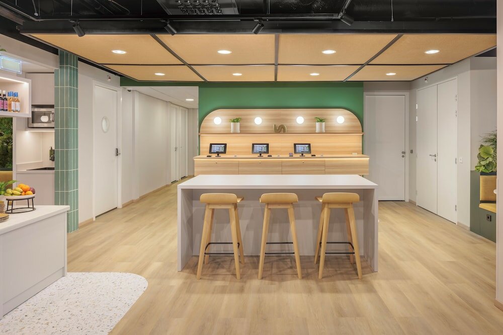 Фото Maxhotel Amsterdam Airport Schiphol