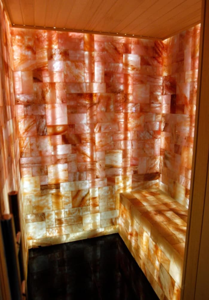 Фото Ambasador Hotel