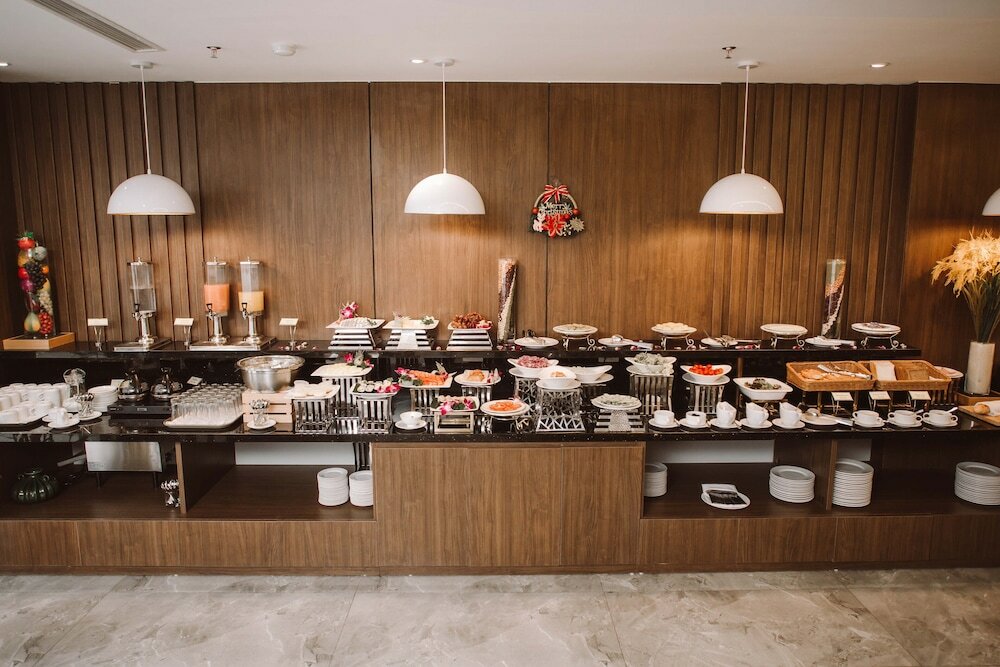 Фото Reyna Hotel Hanoi