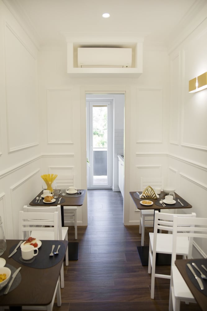 Фото Unicum Roma Suites