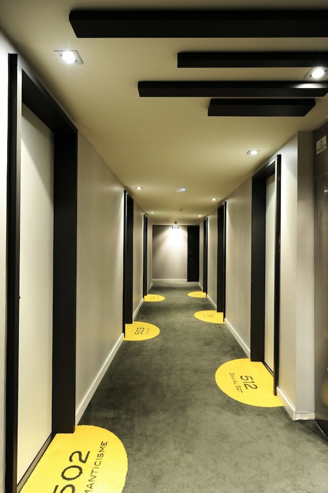 Фото Grums Barcelona Hotel & SPA