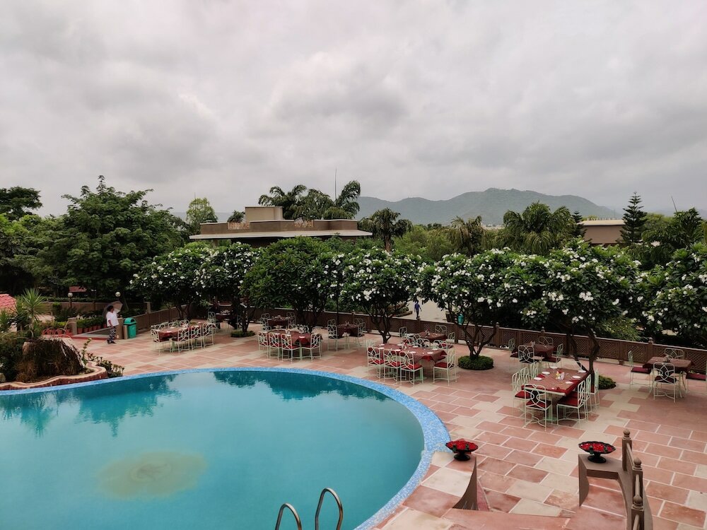 Фото Mulberry Araliayas Resort & SPA