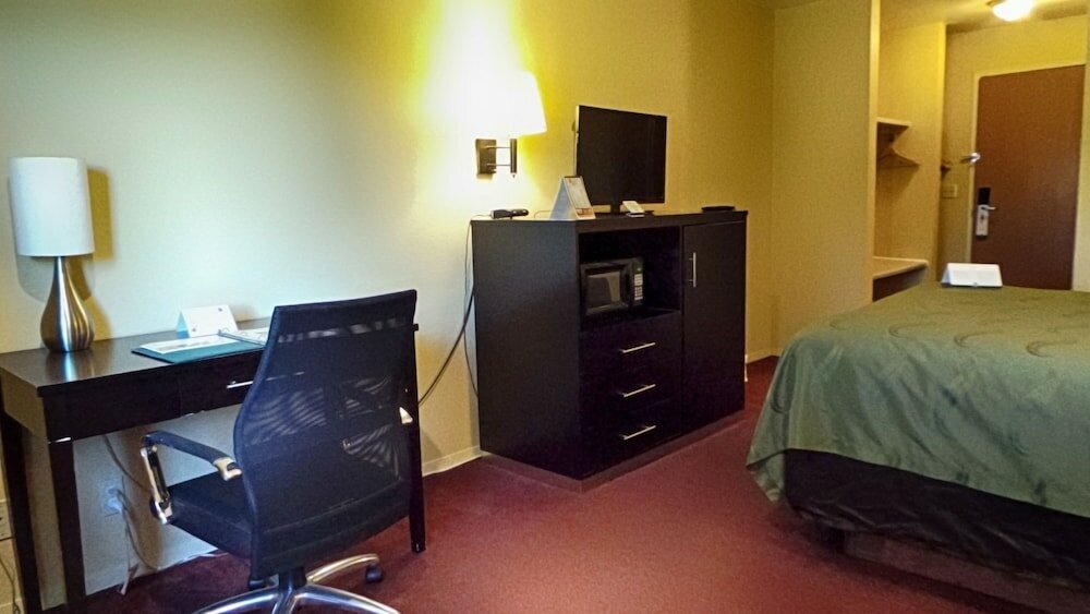 Фото Quality Inn Airport