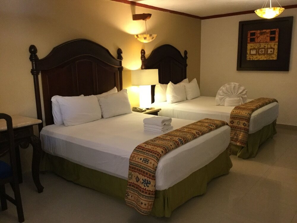 Фото Hotel Las Golondrinas