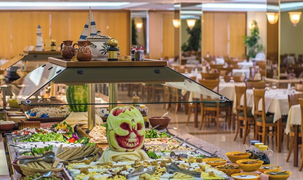 Фото Отель Continental Palace S.A.