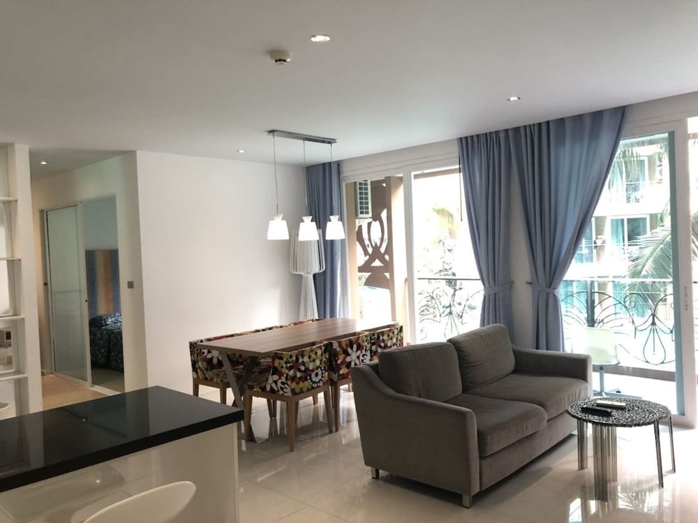 Фото Atlantis Condo Resort Pattaya by Trirong