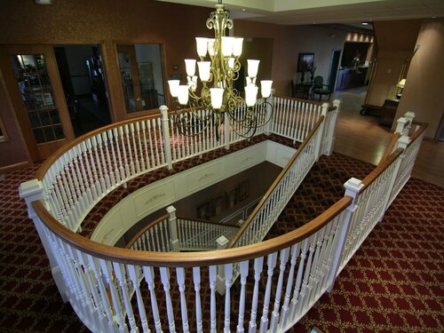 Гостиница Town & Country Inn and Suites в Куинси