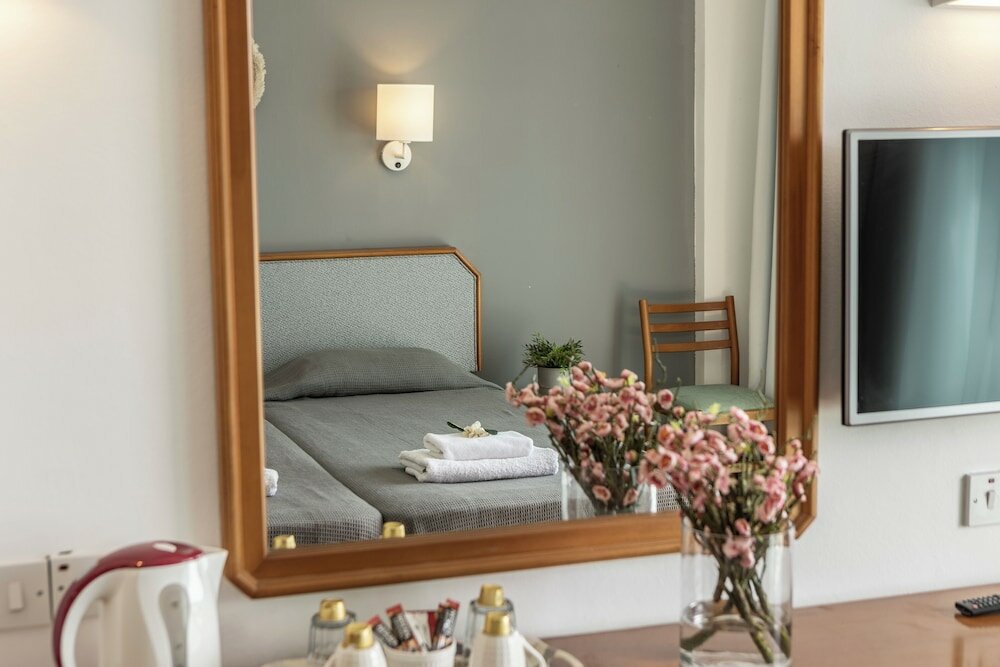 Фото Antigoni Hotel