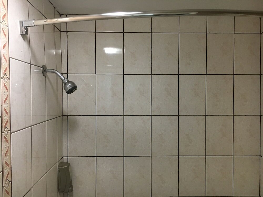 Фото Del Amo Inn