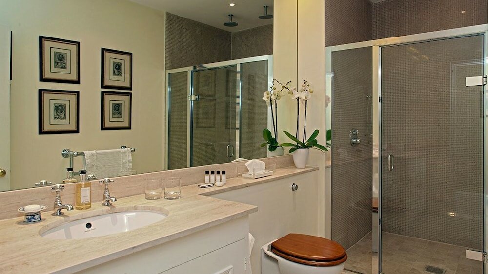 Фото Weir Cottage