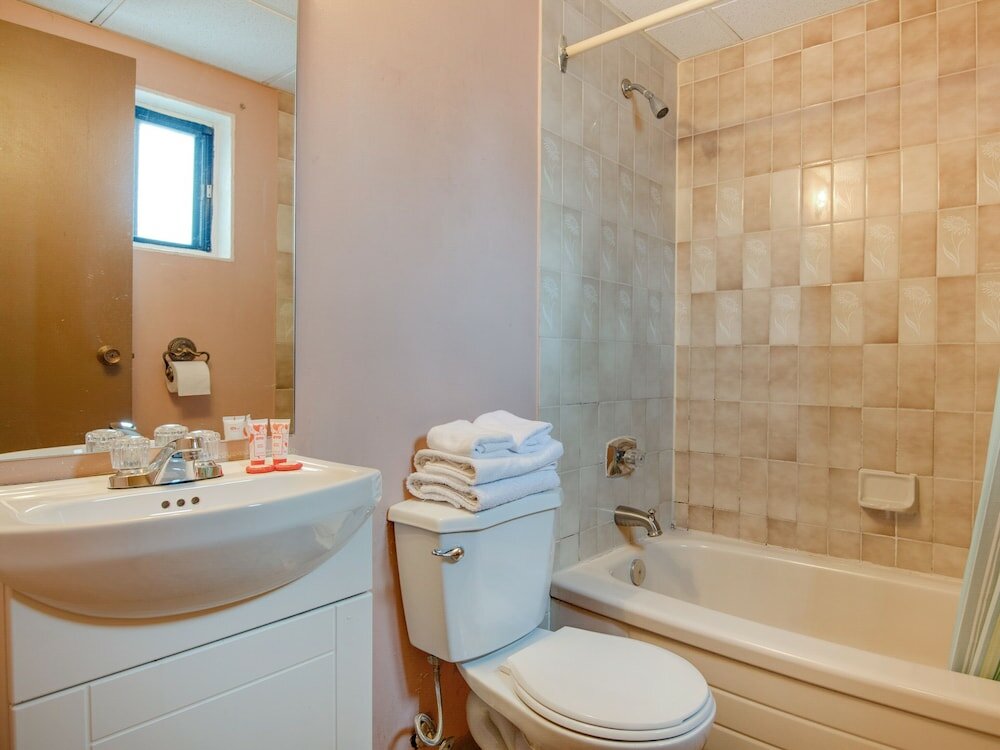 Фото Oyo Hotel Niagara Falls, On - Fallsview