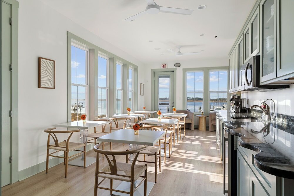 Фото Regatta Inn