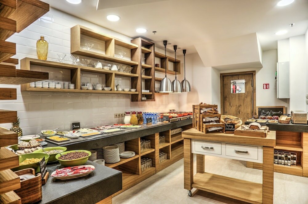 Фото Holiday Inn Plovdiv