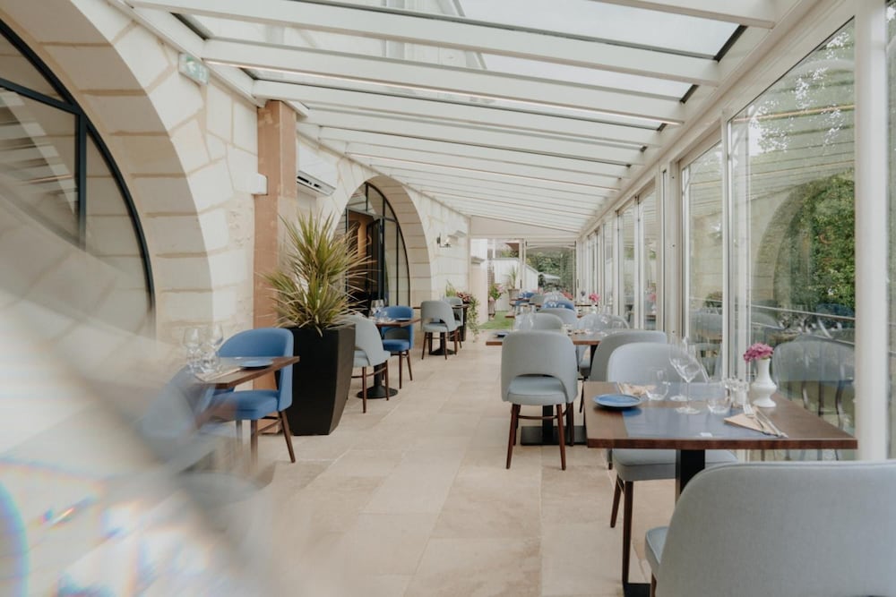 Фото The Originals Boutique, Hôtel Le George, Loches