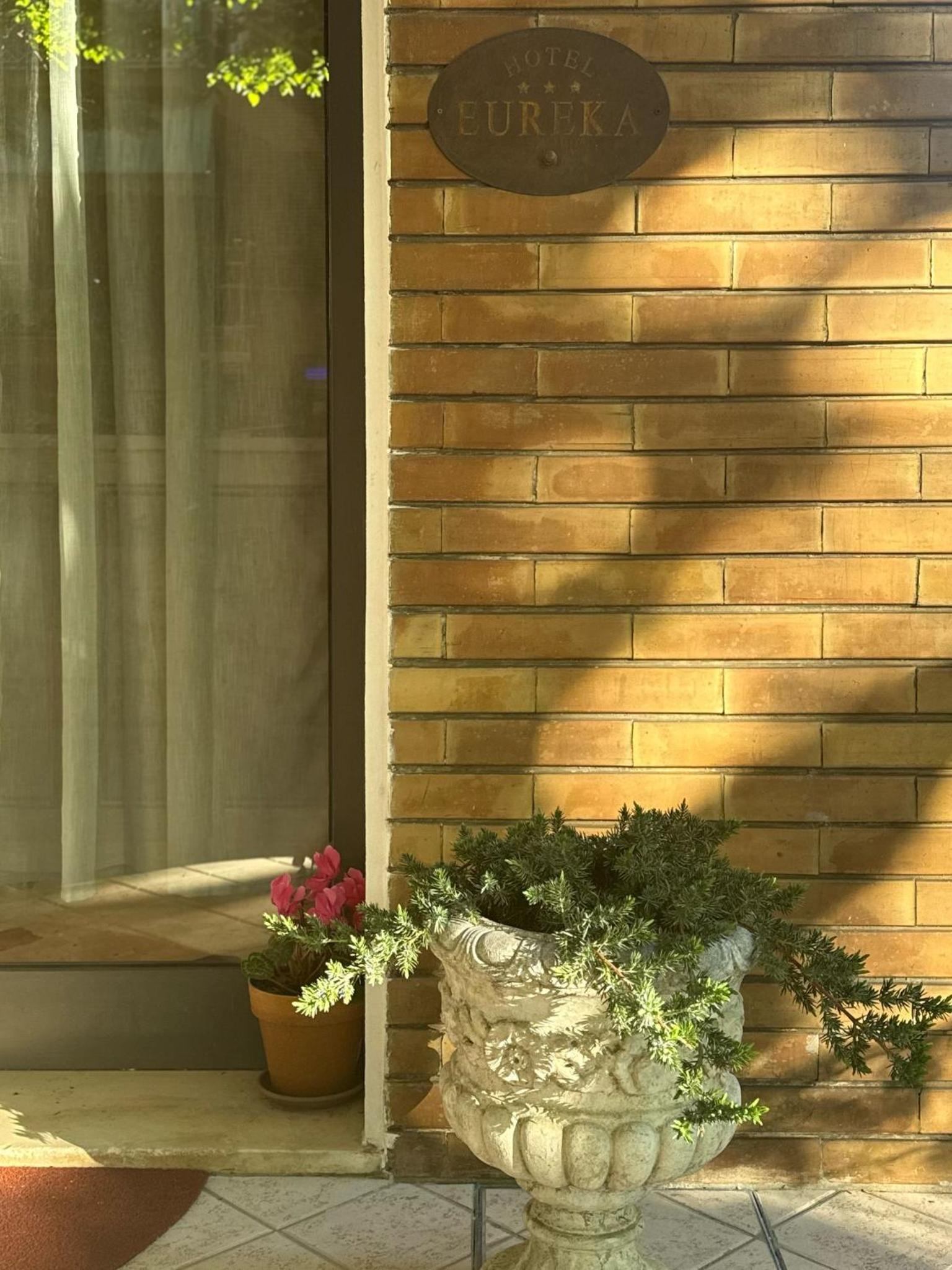 Фото Hotel Eureka