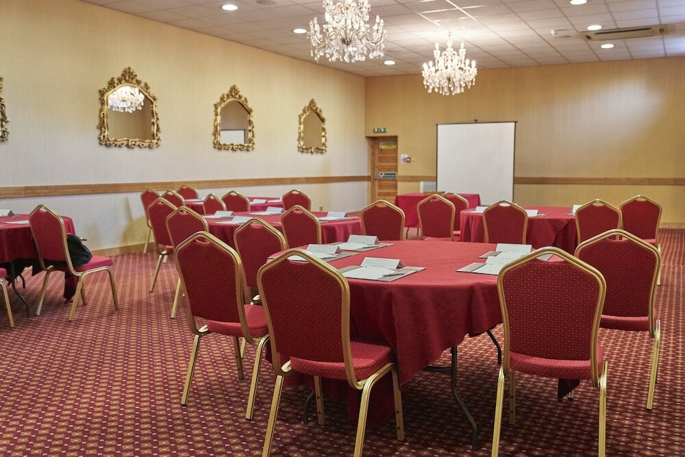 Фото Antoinette Hotel Wimbledon