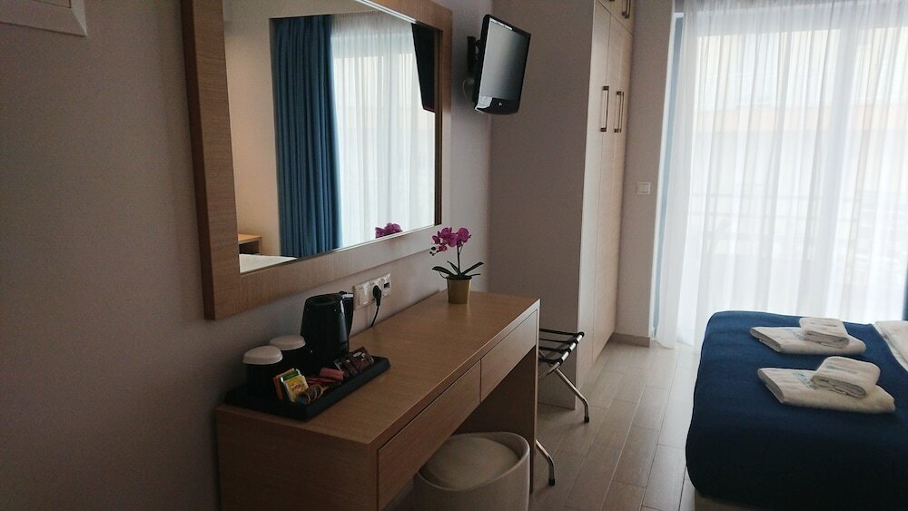 Фото Diolkos Studios