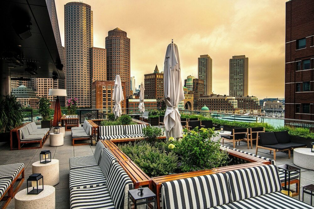 Фото The Envoy Hotel, Autograph Collection