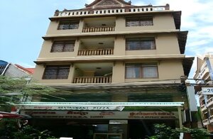 Гостиница Golden Noura Villa Pub & Restaurant