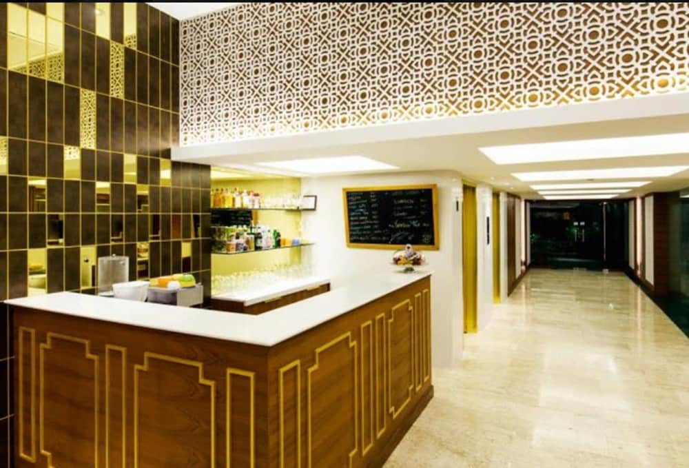 Фото Arawana Regency Park Sukhumvit